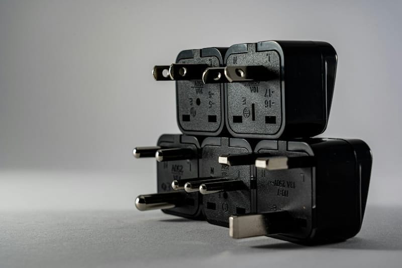 The Complete Travel Adapter Buying Guide: What Every Smart Traveler Needs to Know